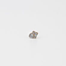 Load image into Gallery viewer, Product picture gold titanium labret white cubic zirconia stones flat back
